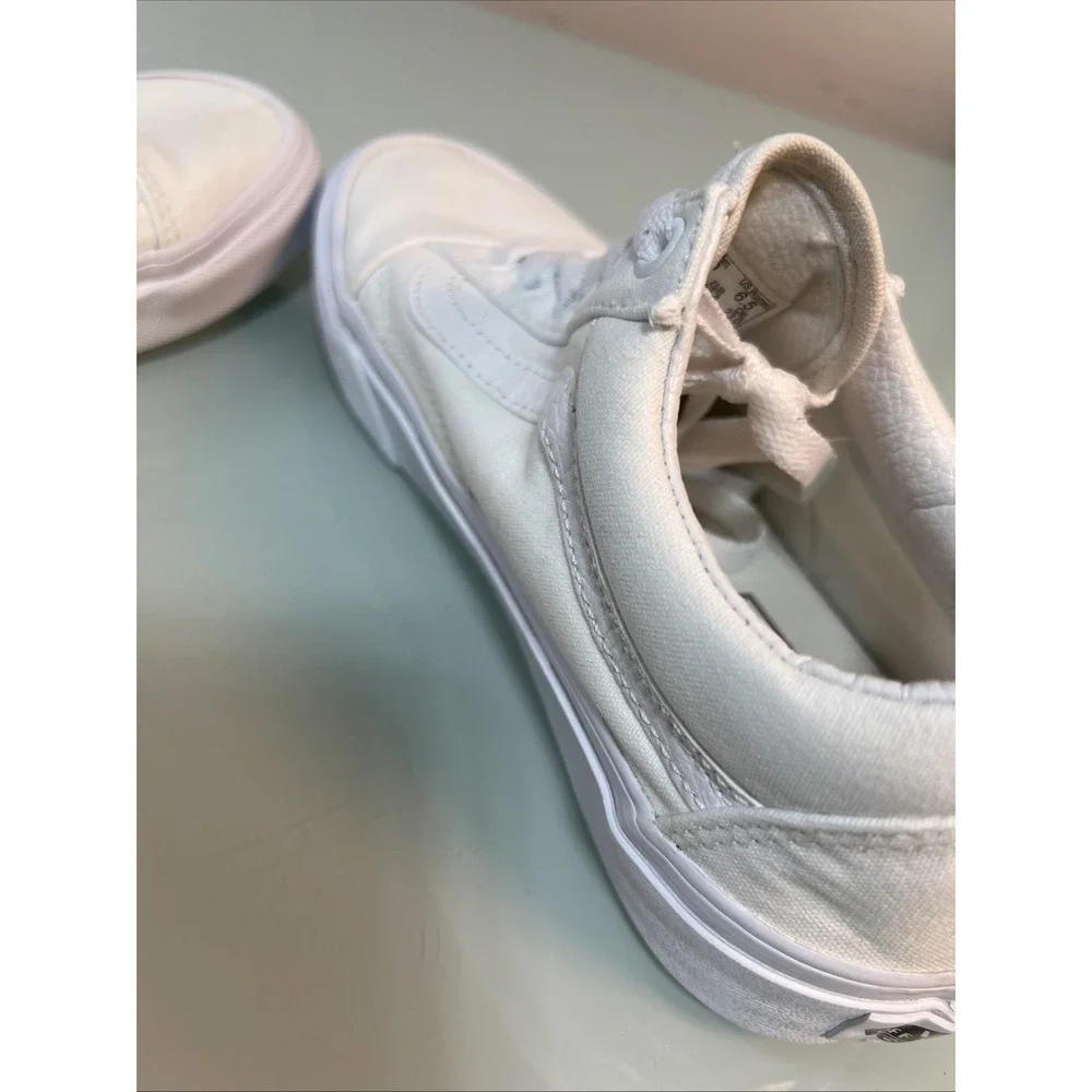Vans Old Skool Triple White‎ Sneakers Womens 6.5 Clean Classic